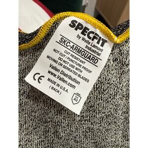 Industrial PPE Cut Resistant Arm Sleeves 24in ANSI A3 Thumbhole 12 Pack USA